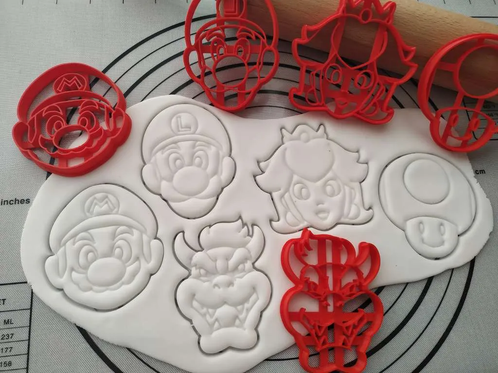 Super Mario Cookie Cutter &mdash; Puni Labs